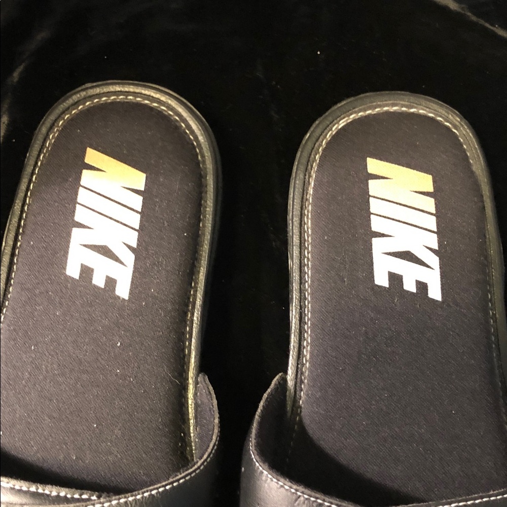 Nike Vintage Comfort Slides 2 Mens 12. Never Worn. - Picture 3 of 7
